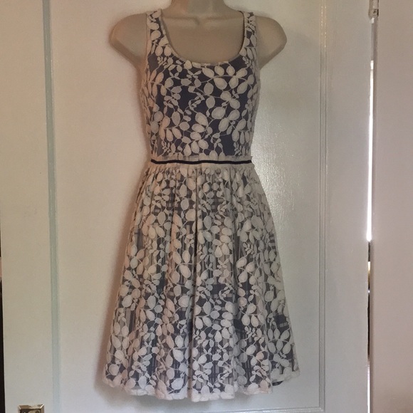 Anthropologie Dresses & Skirts - Anthro Made in San Francisco Lace Overlay Dress